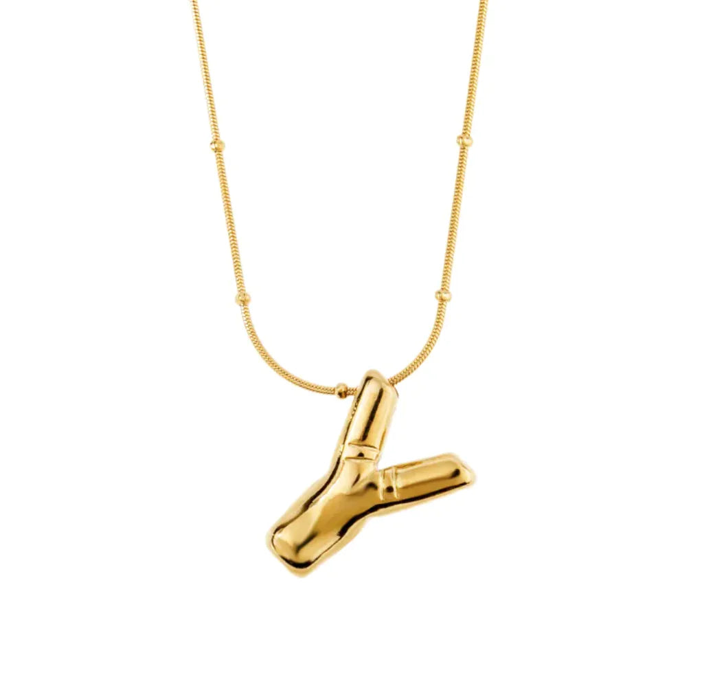 Luzora™ Signature Initial – Alphabet Necklace