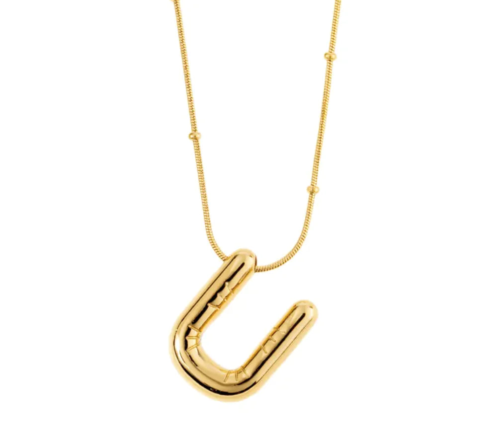 Luzora™ Signature Initial – Alphabet Necklace