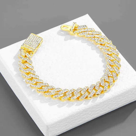 Luzora™ Bold Radiance – Cuban Link Chain Necklace