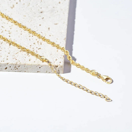 Luzora™ Luxe Golden Rope Necklace – Eternal Glow