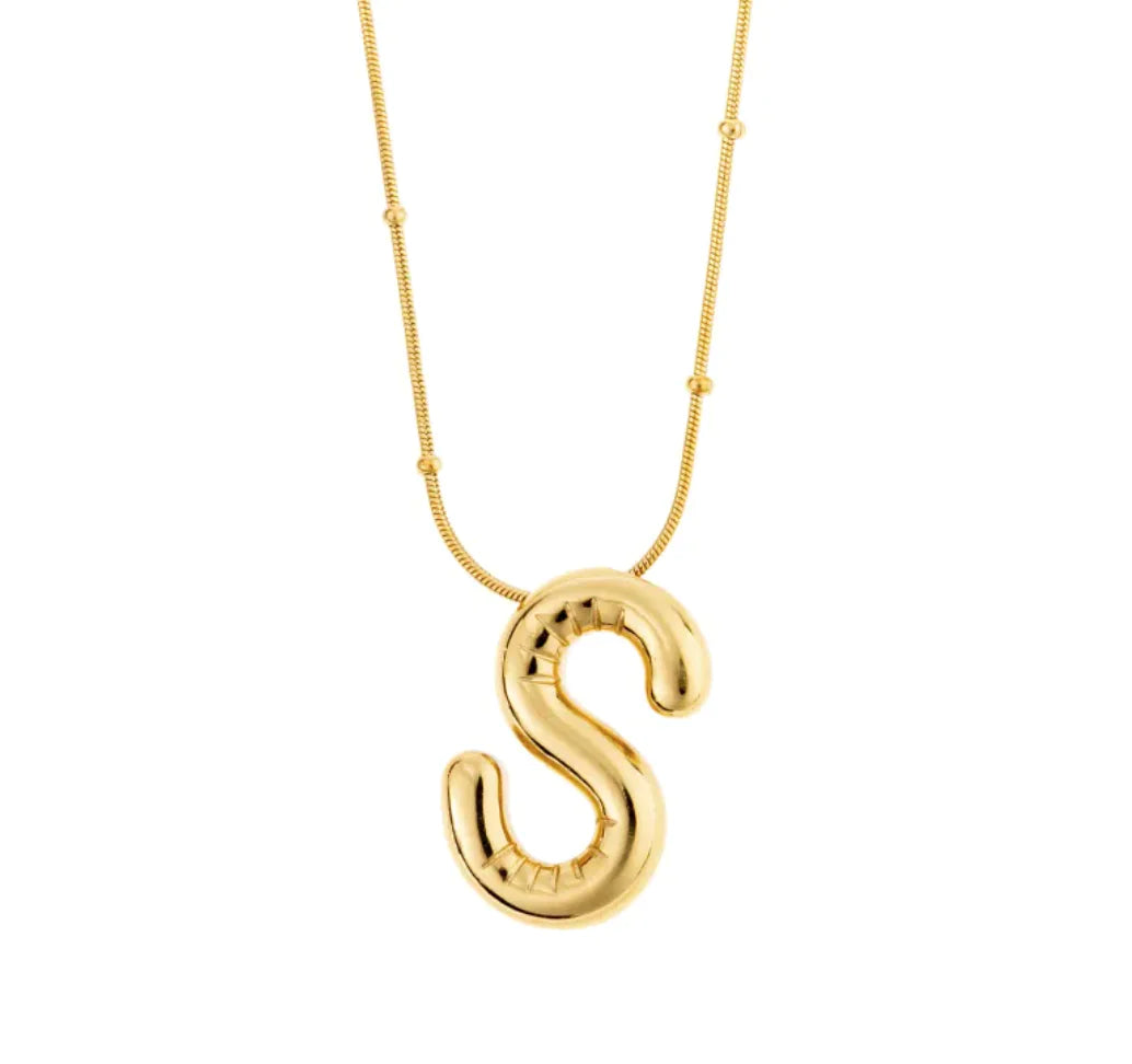 Luzora™ Signature Initial – Alphabet Necklace